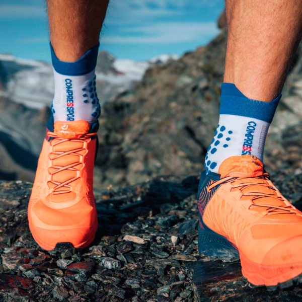 Шкарпетки компресійні Compressport Pro Racing Socks V3.0 Trail, White/Lolite